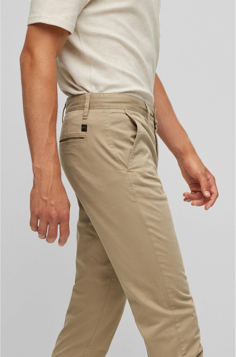 BOSS Herren Schino-Taber-1 D Tapered-Fit Chino aus überfärbtem Baumwoll-Satin mit Elasthan-Anteil 29
