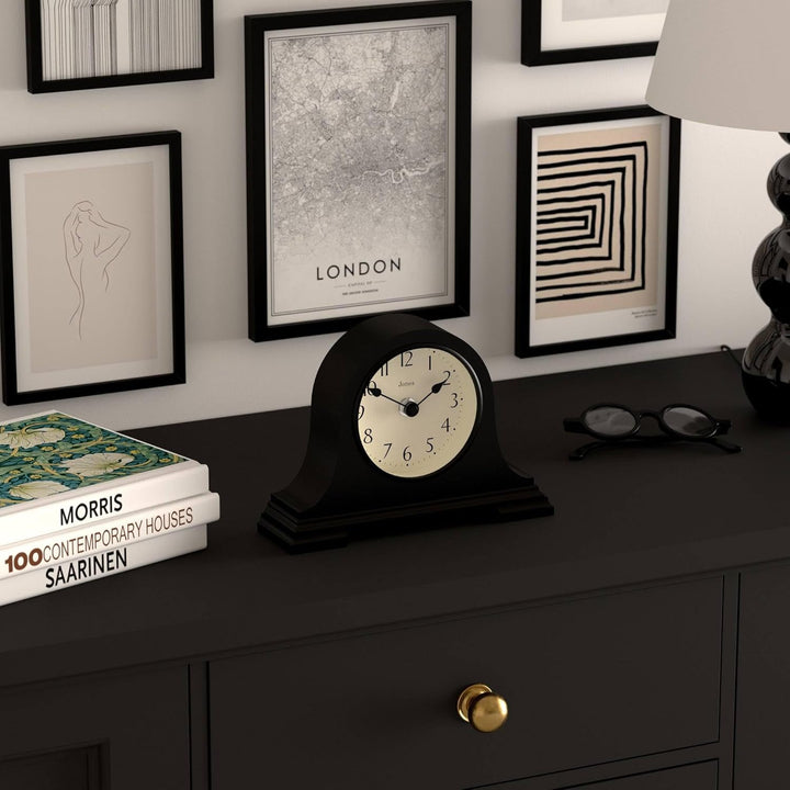 JONES CLOCKS® Speakeasy klein kaminuhr | Klassisches Design des napoleonhutes | Schwarz | Zeitgenöss