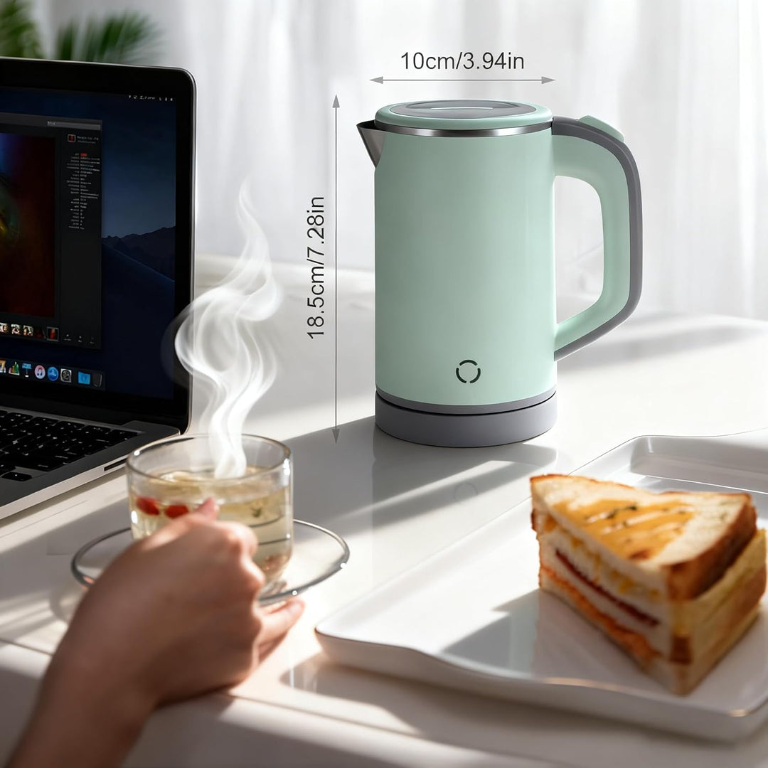 Reise Wasserkocher Edelstahl Klein, 0.8L 5 Minuten Schnelles Kochen Elektrischer Wasserkocher, 600W