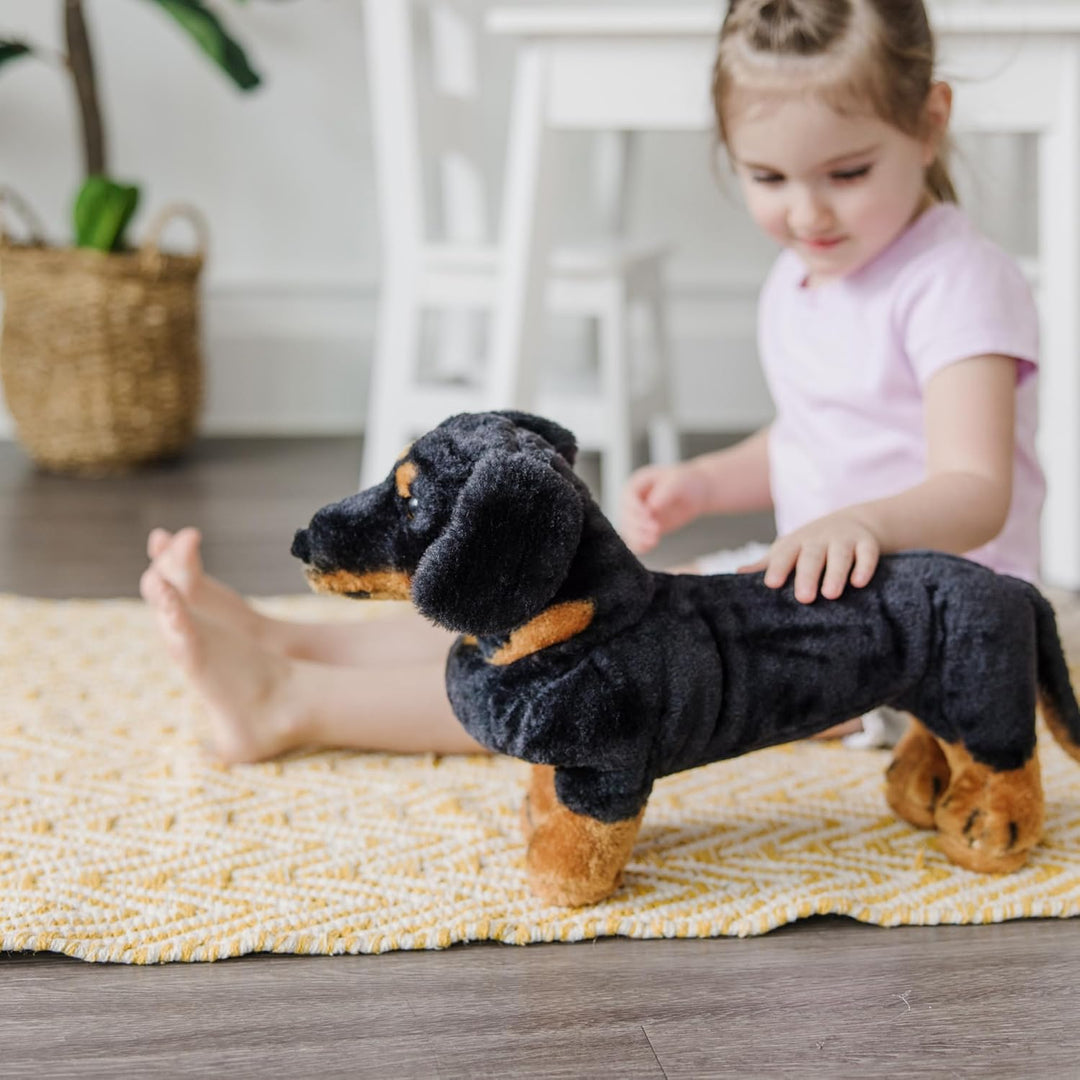 Melissa & Doug Dachshund - Plush | Soft Toy | Animal | All Ages | Gift for Boy or Girl, 35 cm, Dachs
