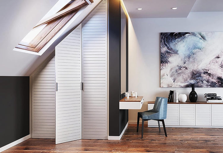 DecoMeister Lamellentür weiss seidenmatt aus Holz Massivholz Holztür Schranktür mit geschlossenen Pr