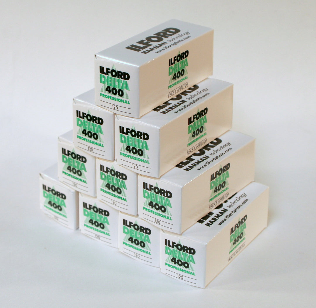 Ilford Delta 400 B&W Film, 120, Multipack [Kamera] 12 Exp auf 6x6 Kamera