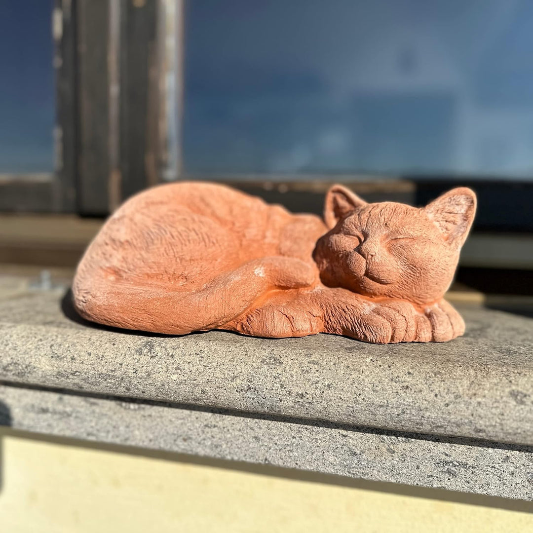 Handgefertigte Katze aus Terrakotta für Gartenmöbel, einzigartige Dekoration, wetterfest (schlafende