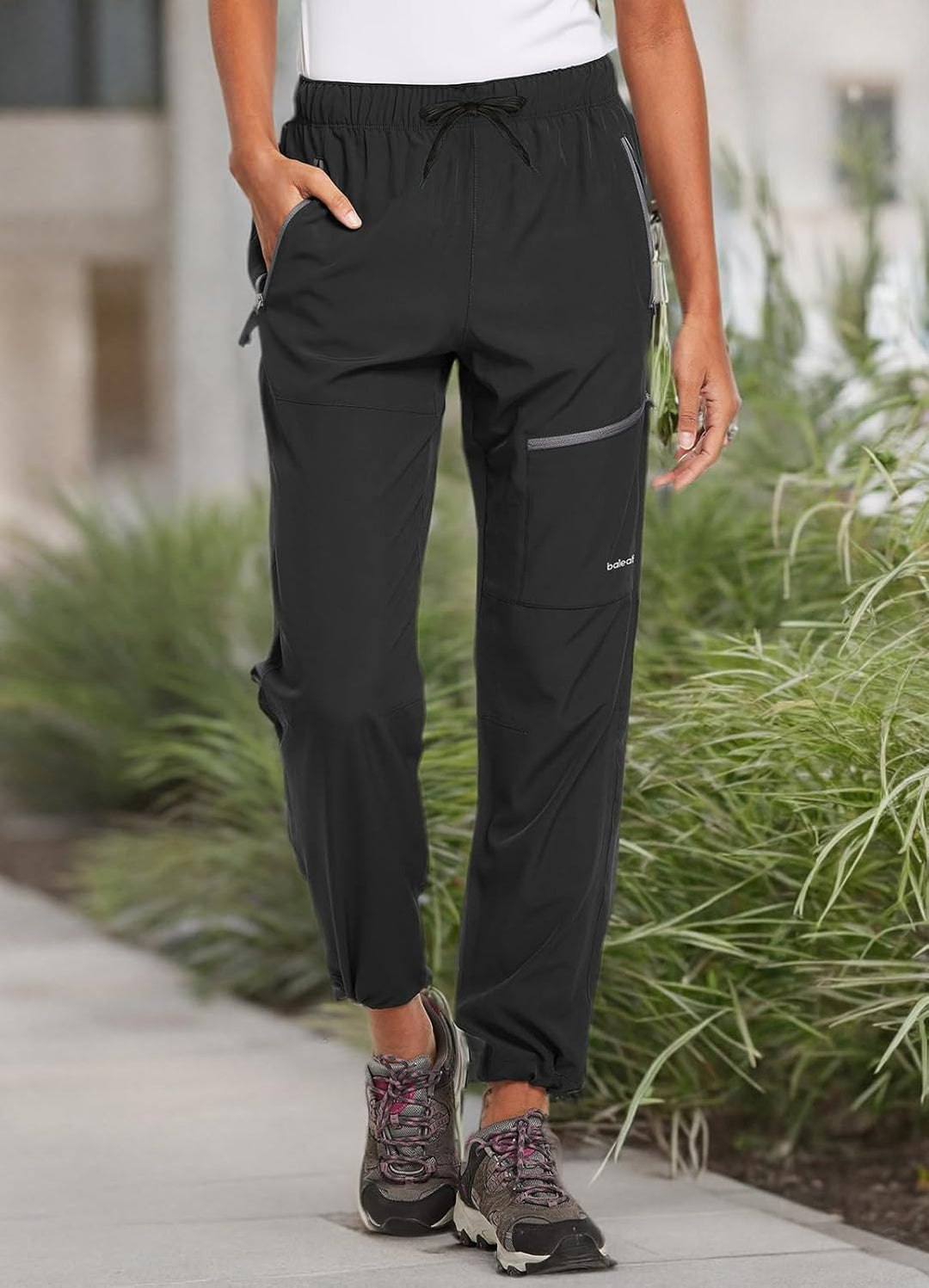 BALEAF Damen Outdoorhose Wanderhose Wasserdicht Schnelltrocknend Leicht Trekkinghose Capris UV Schut