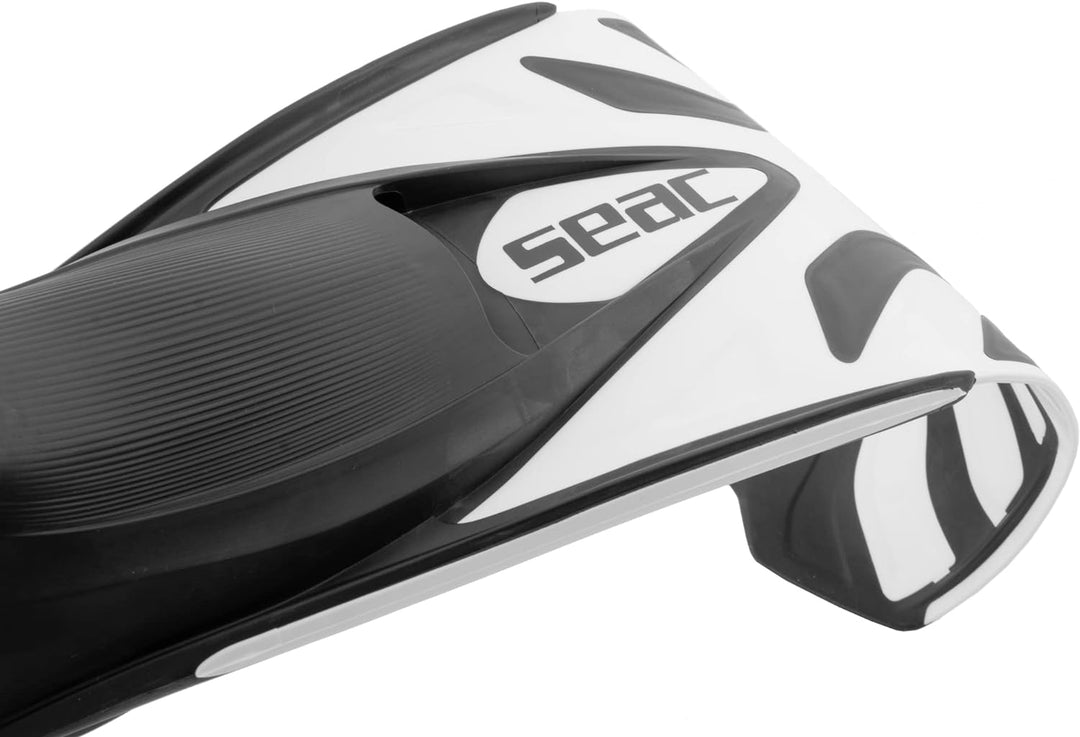 Seac Azzurra, Schnorchelflossen für Erwachsene und Kinder, geschlossenes Fussteil aus weichem Gummi,