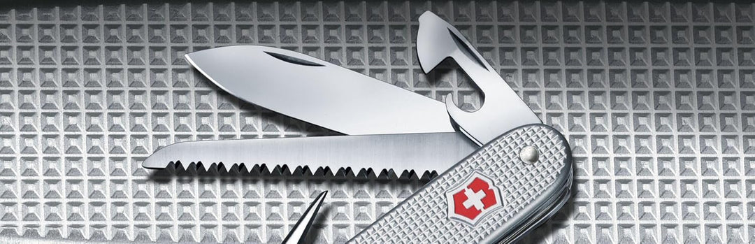 Victorinox Taschenmesser Farmer Alox (9 Funktionen, Hochwertige Alox Schalen, Holzsäge) one size Sil