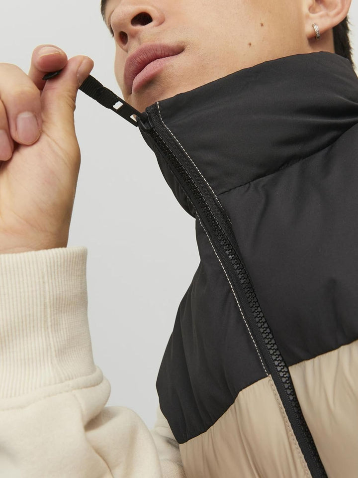 JACK & JONES male Pufferweste Pufferweste S Crockery/Detail:black Blocking, S Crockery/Detail:black