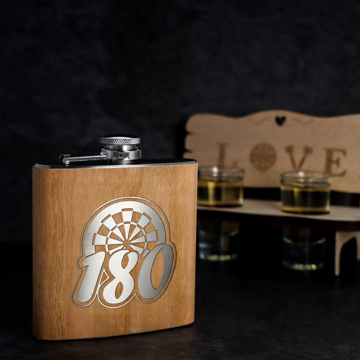 Spruchreif | Flachmann aus Edelstahl mit Gravur | Flachmann aus Holz | Geschenkidee Darts | Outdoor