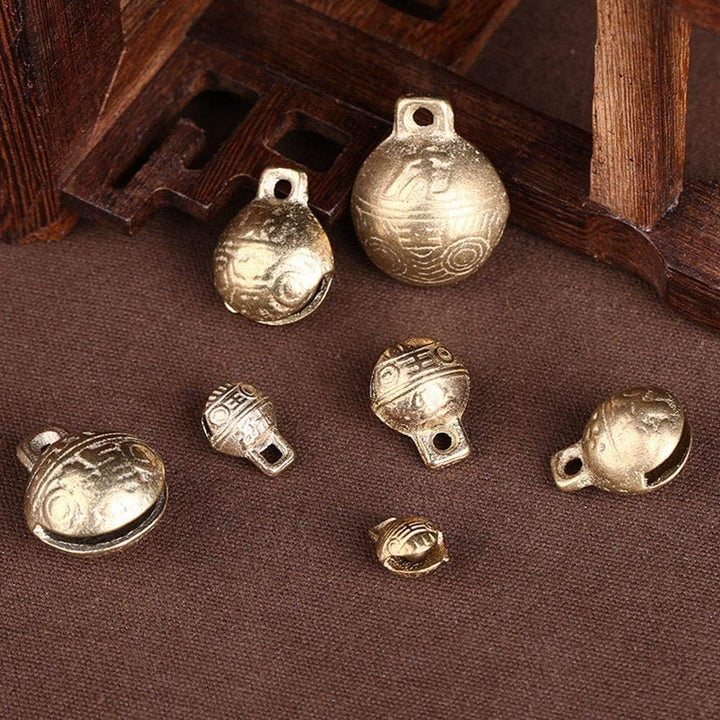 Generic 4WLT 24 Stück Craft Legierung Bronze Farbe Mini Jingle Anhänger Charm Schmuck Bulk DIY Messi