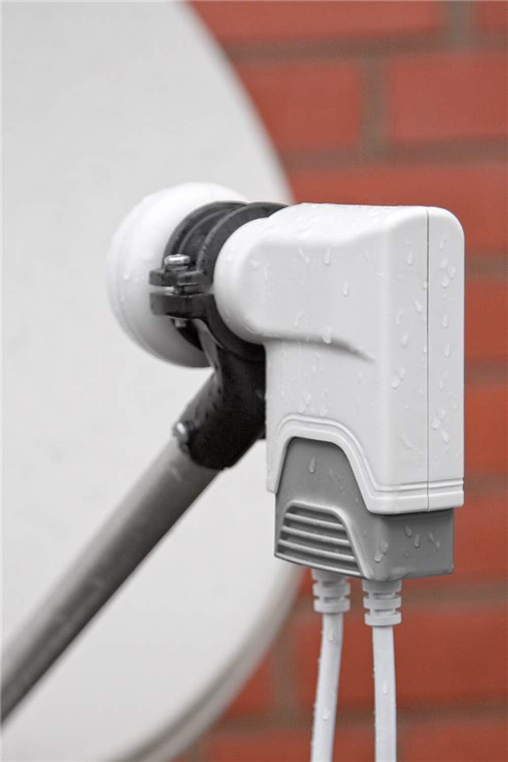 Digitaler universal Satellit Quad LNB Empfänger mit 4 F-Buchse für direkten Anschluss von 4 Sat-Rece
