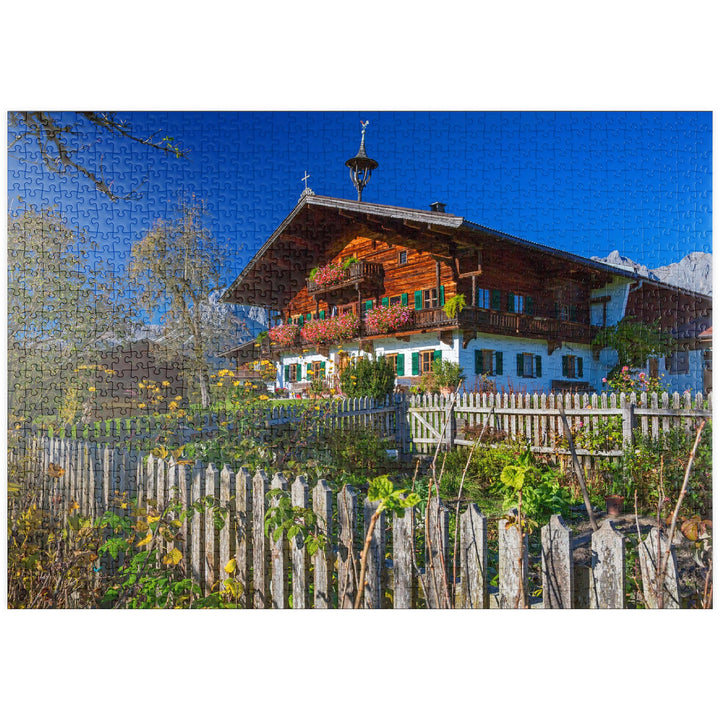 Bauernhaus gegen Kaisergebirge (2344m), Reith bei Kitzbühel, Österreich - Premium 1000 Teile Puzzle