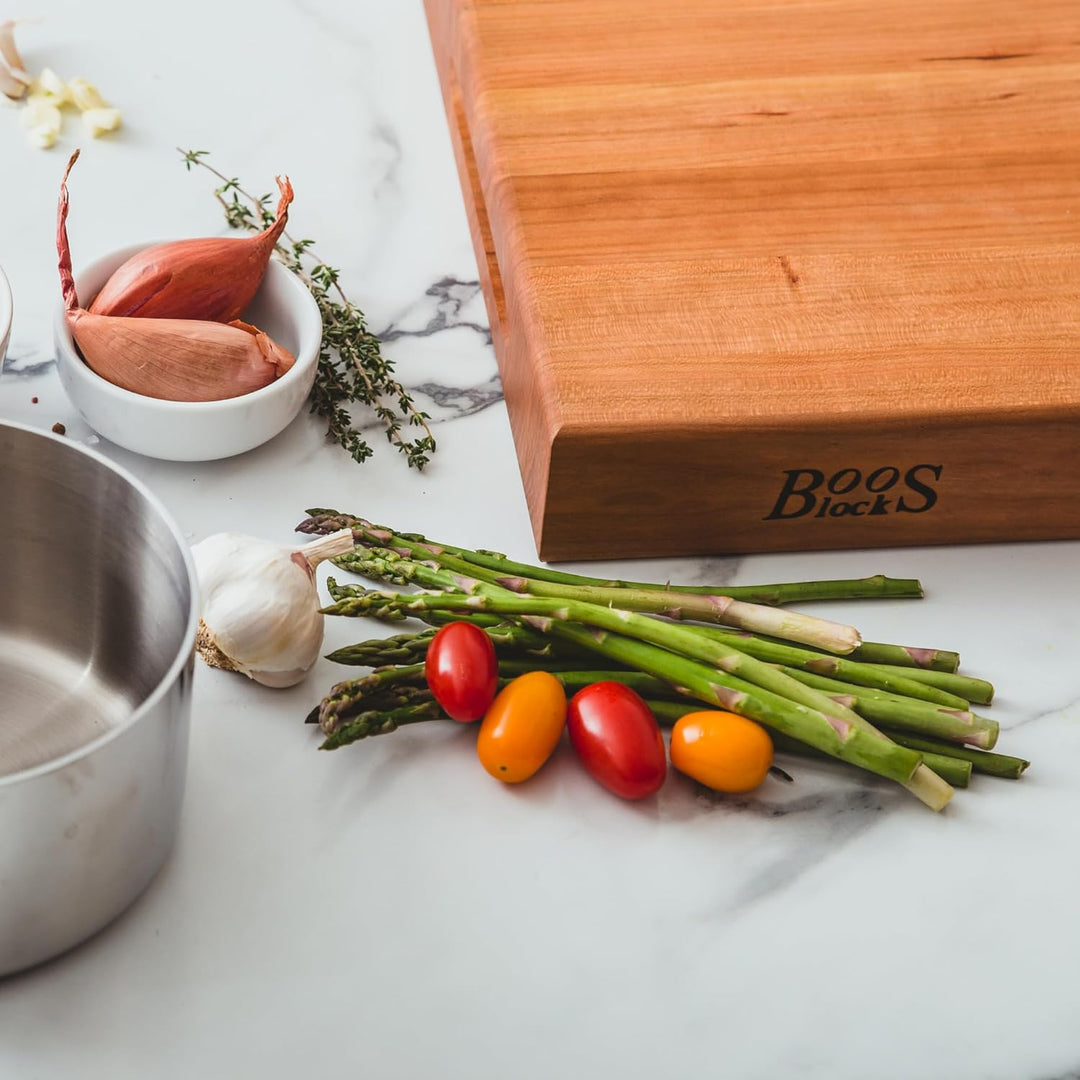 Boos Block Schneidebrett Kirschholz – Profi-Schneidebrett – Hackblock – Lebensmittelecht – 51 x 38 x