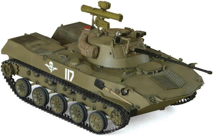 Zvezda 500783577 - BMD-2 Russ.Airborn Tank, grün