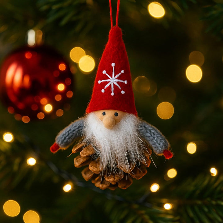 MIJOMA 12er Set Weihnachtswichtel – Handgemachter Baumschmuck aus Holz & Stoff – Deko-Wichtel für Ta