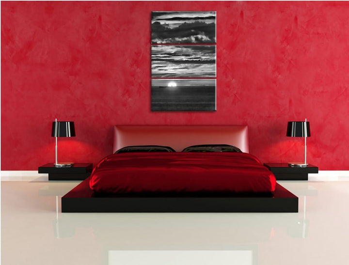 Pixxprint Monocrome, romantischer Sonnenuntergang über Meer 3-Teiler Leinwandbild 120x80 Bild auf Le