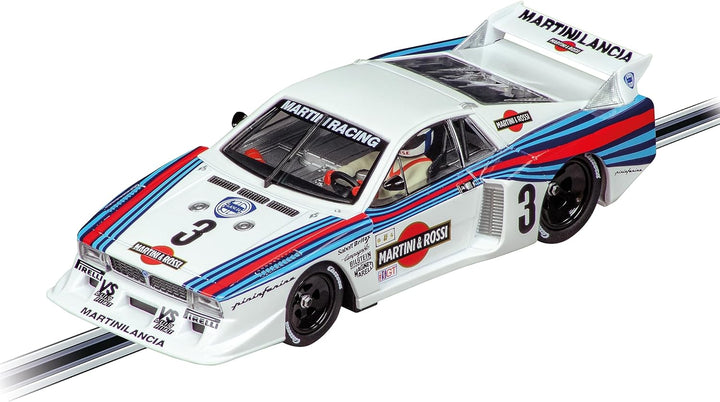 Carrera EVOLUTION I Ready to Race Autorennbahn Slotcar I Lancia Beta Montecarlo Turbo Lancia Martini