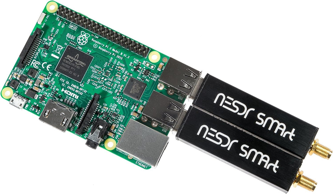 Nooelec NESDR SMArt v4 Bündel - Premium RTL-SDR mit Aluminiumgehäuse, 0,5PPM TCXO, SMA Input & 3 Ant