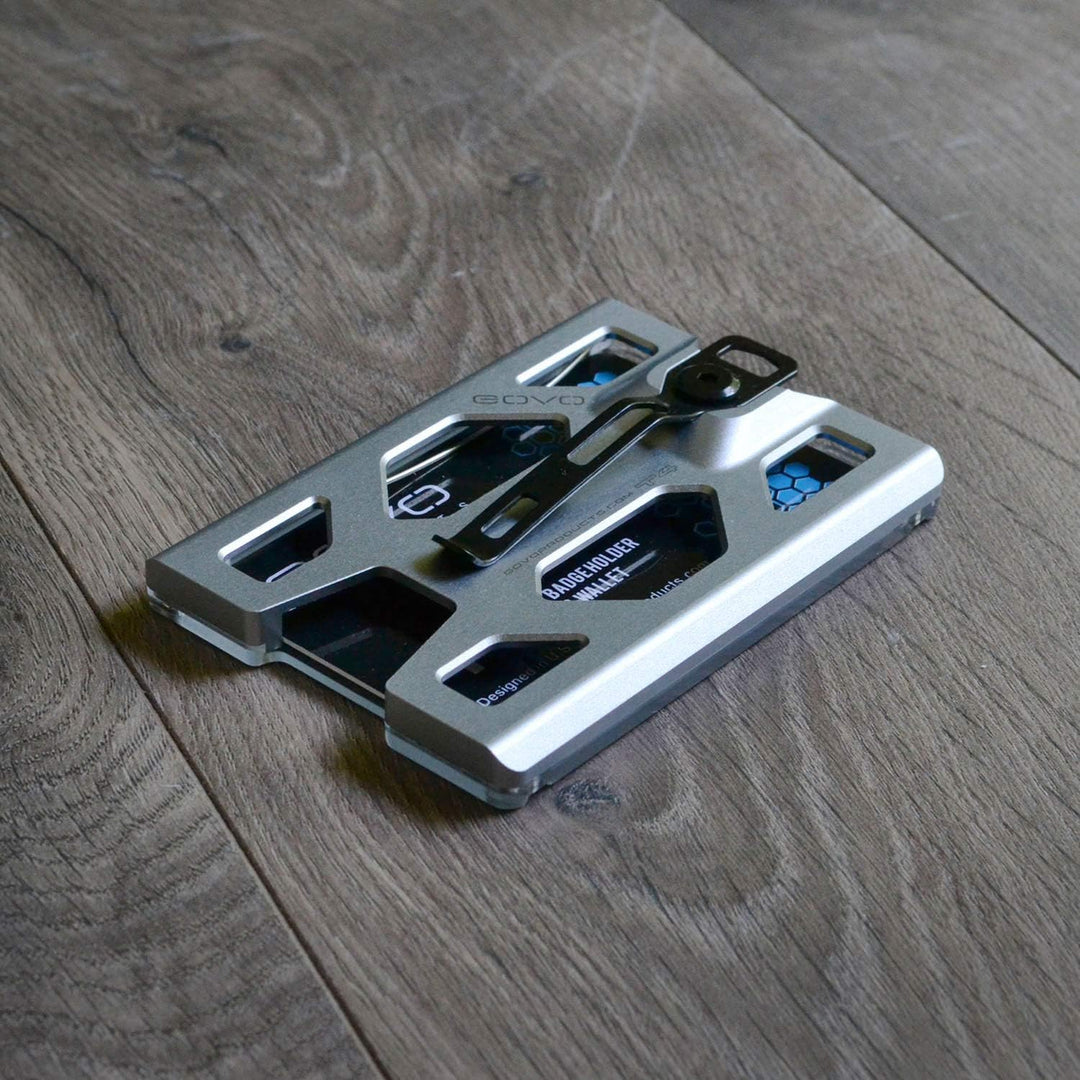 GOVO Aluminium T4 Ausweishalter/Brieftasche – Strapazierfähiger Ausweis-/Kreditkartenhalter – Silber