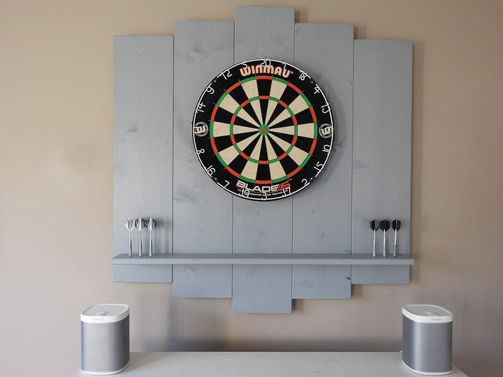 Wooden Dartboard Surround | Premium Dart-Wandschutz & Tablet-Halter (Optional) | Geflammter Burned L