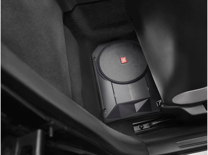 JBL BassPro SL2 Aktiv Subwoofer Auto Set - Aktiver Car hifi Untersitz Bassbox Gehäuse mit Bassreflex