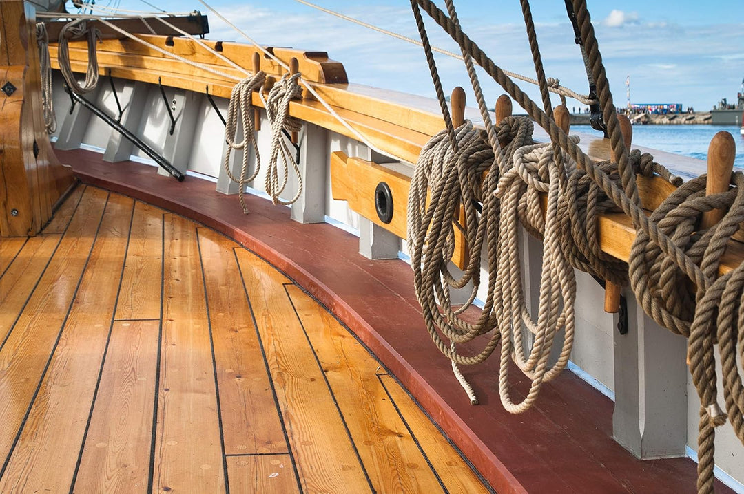 Yachtlack Yachfarbe Schiffslackierung Bootslack Holzlack Lack für Holz Schiff Boot Glänzend Feuerrot