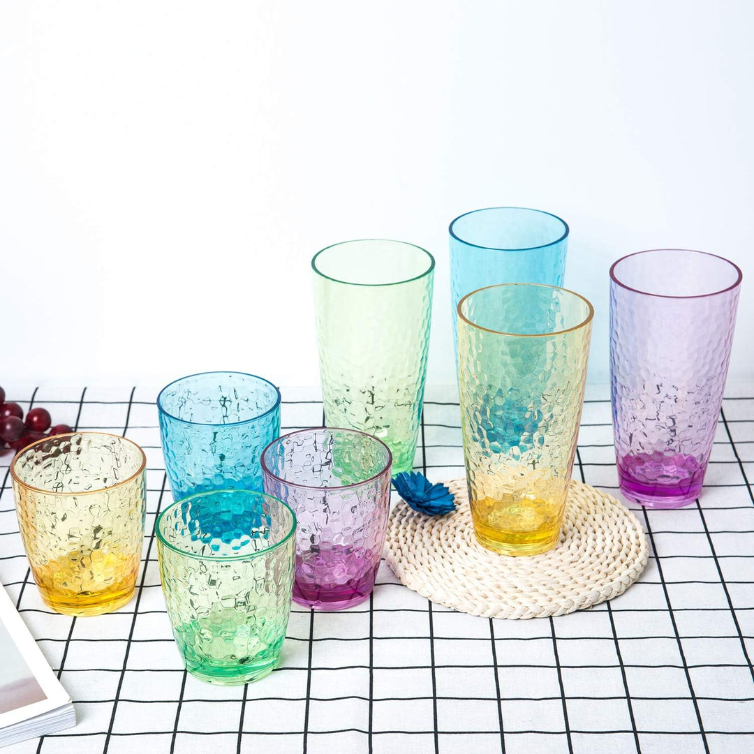 Grosse Acrylgläser, 740 ml, Kunststoffbecher, Set mit 6 transparenten Farben, gehämmerter Stil, BPA-