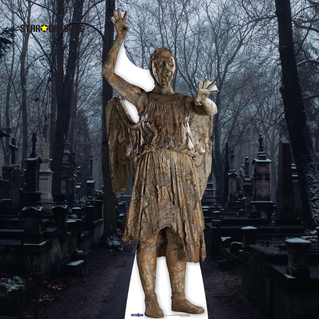 Star Cutouts Pappaufsteller von Weeping Angel Attacking