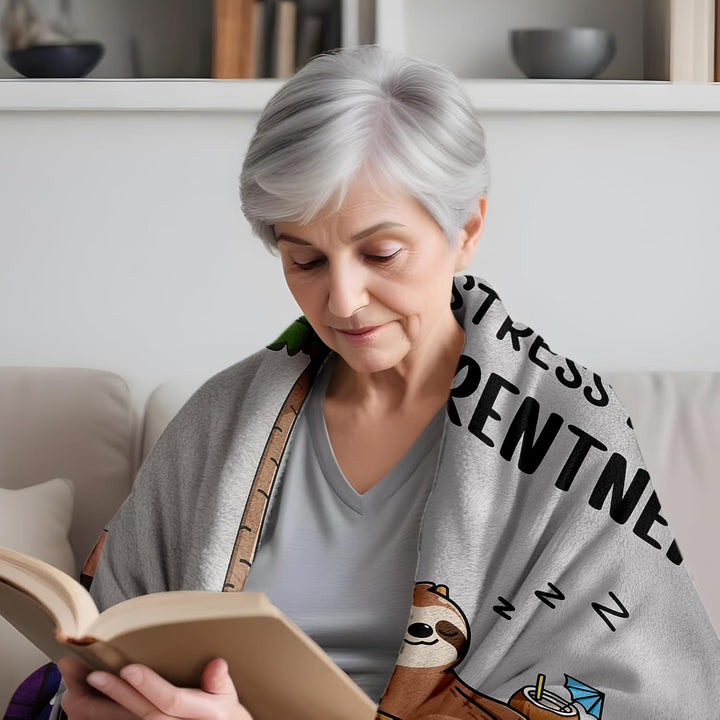 CheriGift Ruhestand Geschenk, Decke mit Faultiermuster Rentner Geschenke Mann, Renteneintritt Gesche