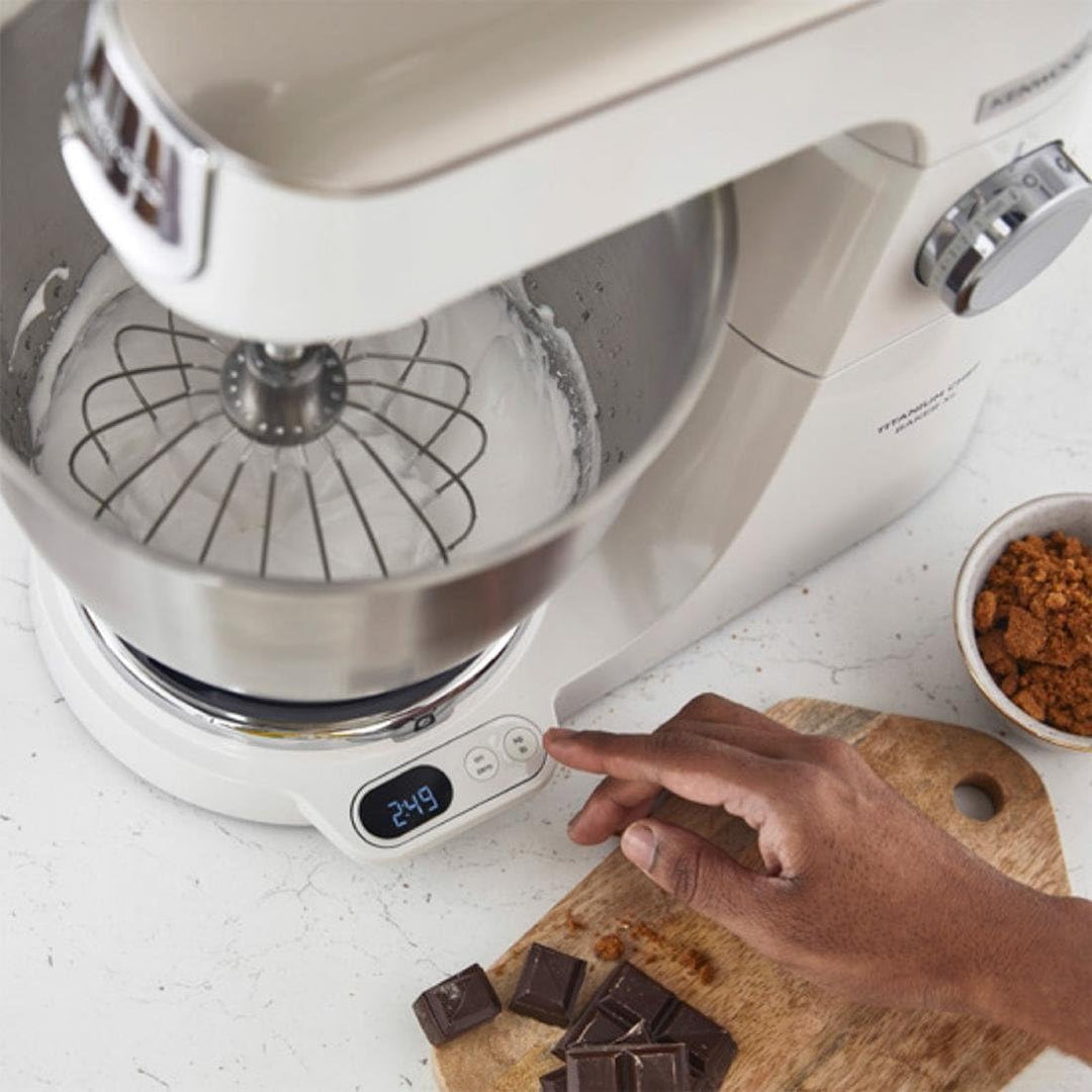 Kenwood Titanium Chef Baker XL KVL65.001WH Sbattitore con base 1200 W Argento, Bianco (Kenwood Titan