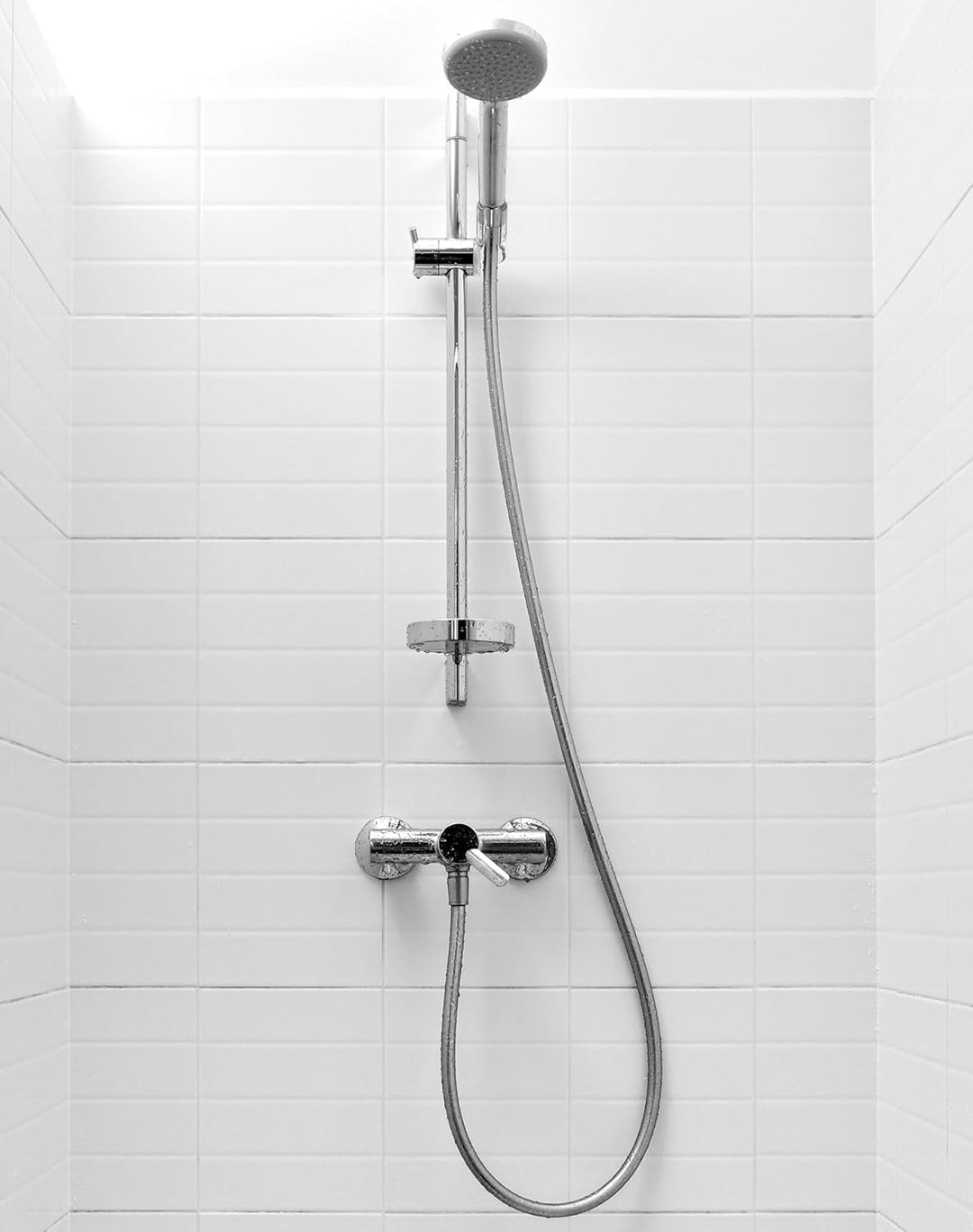 QWORK® 80cm Duschstange mit Flexibler Duschkopfhalterung - Edelstahl SUS 304 - Gebürstetes Finish -