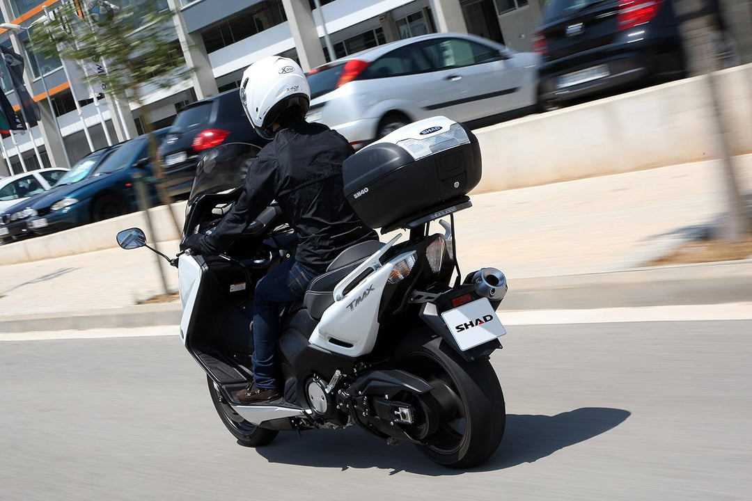 D0b40100 - koffer oder tasche hinten, für roller oder motorrad sh40 sh 40 2011