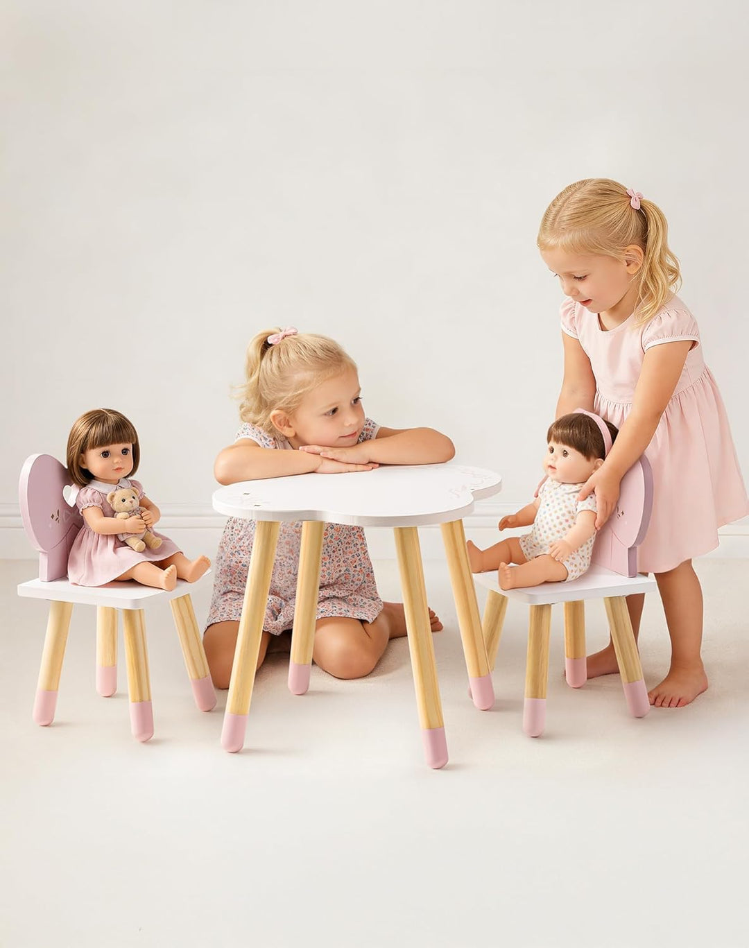 ROBOTIME Holz Puppen Küche Esstisch und 2 Stühle Set, Puppen Esszimmer Set, Holz Puppenmöbel für 16-