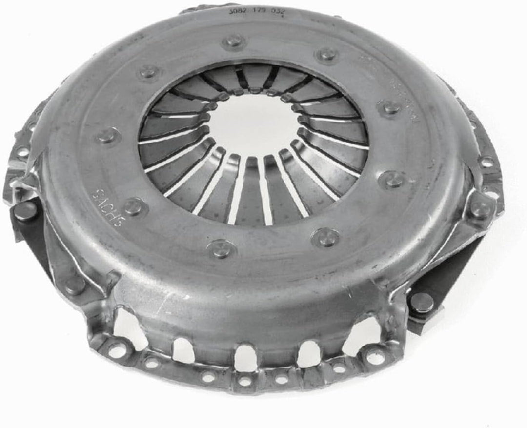 SACHS Kupplungssatz 3000 840 301, OE-Qualität, Kupplungssatz-Austausch beim Auto
