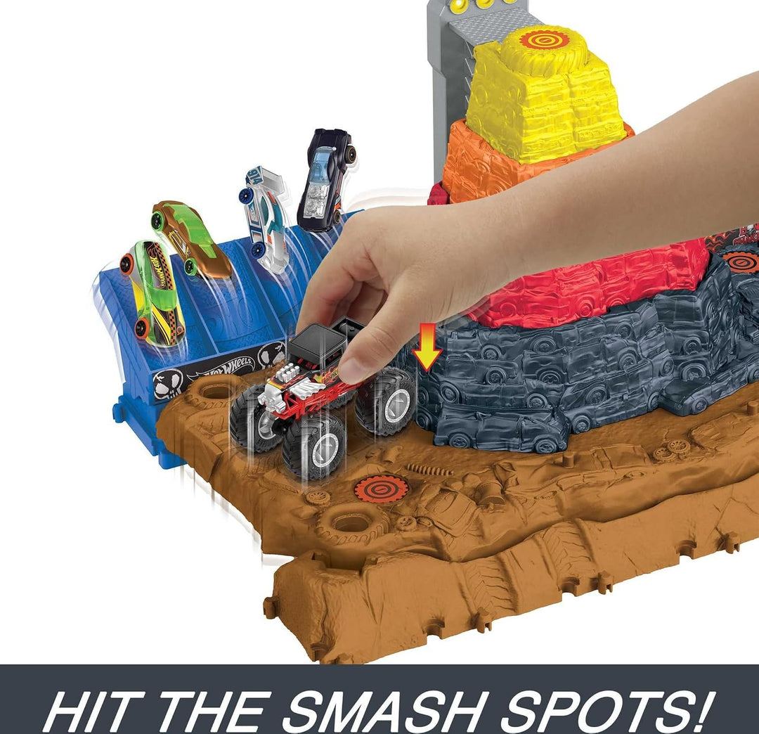Hot Wheels Monster Trucks Arena Smashers Bone Shaker Spielset Ultimativer Schrottplatz“, enthält 1 e