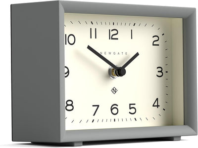 NEWGATE® 'Henry' Kaminuhr - Moderne rechteckige LED-Uhr in Grau, ideal für Schreibtische, Tische, Re