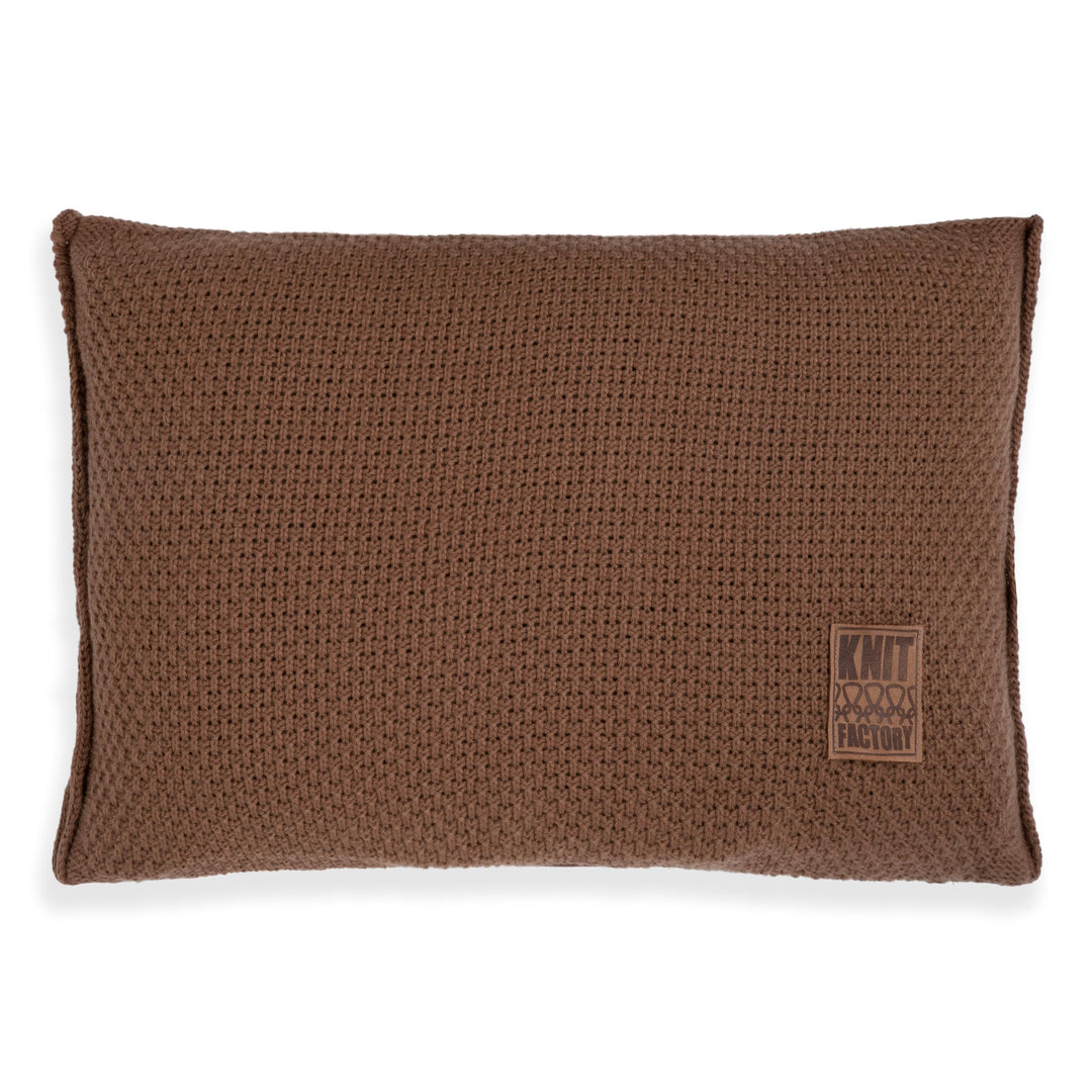 KNIT FACTORY - Jesse Zierkissen - Rechteckige Sofa Kissen - Tobacco - Gestrickter Dekokissen - Couch