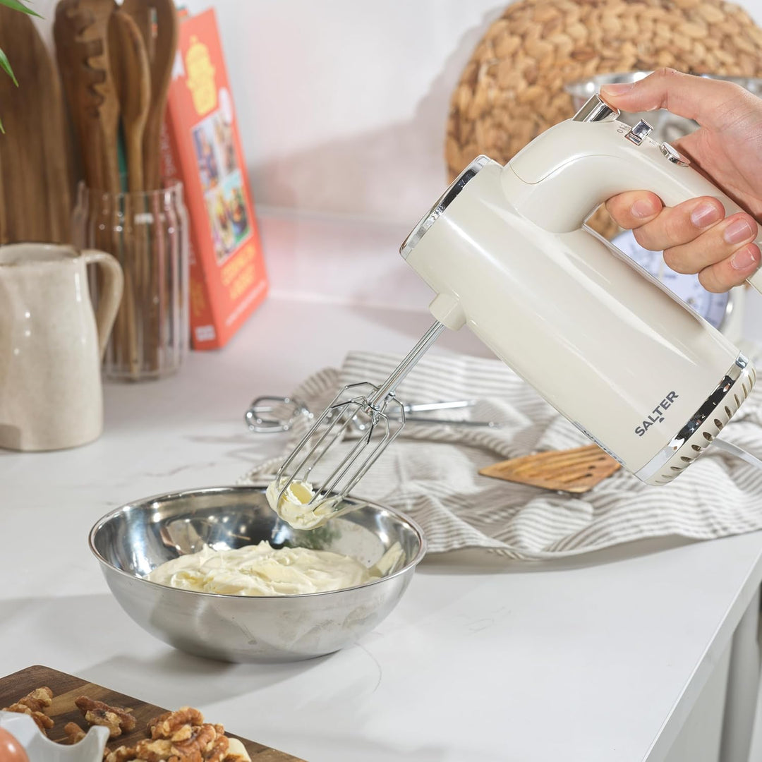 Salter Cream Retro Handmixer – Elektrischer Schneebesen, 5 Geschwindigkeiten + Turbo, XL Chrom-Schne