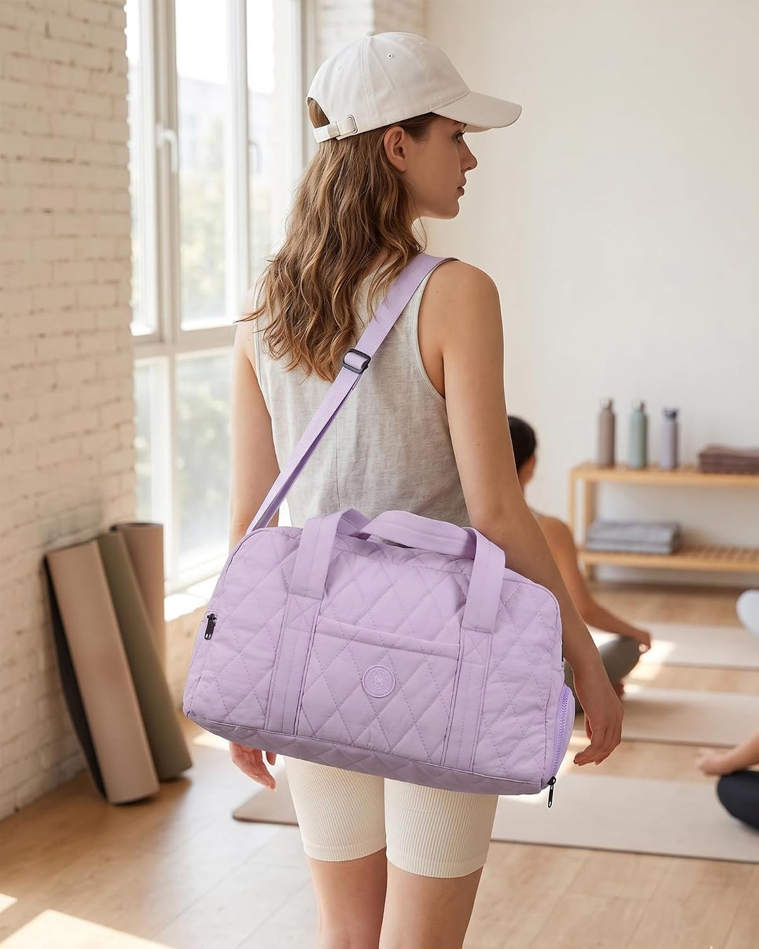 Micmores Sporttasche Damen Leicht, 23L Gesteppte Gym Bag mit Schuhfach &amp; Nassfach, Travel Weekender
