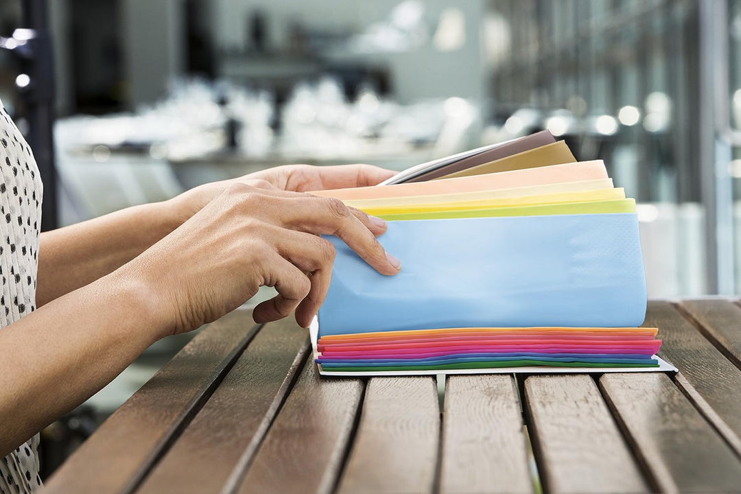 Tork 477411 Soft Lunchservietten Bordeauxrot / 3lagige, saugfähige Papierservietten in Rot / Vielfäl