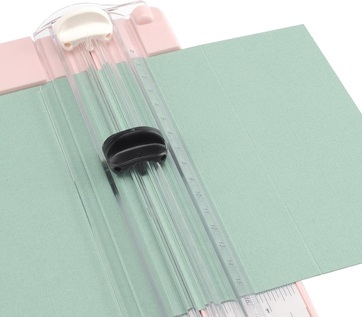 Vaessen Creative Papierschneider mit Falzbrett - Rosa - 15,2 x 30,5 cm - 2-in-1 Schneidemaschine für