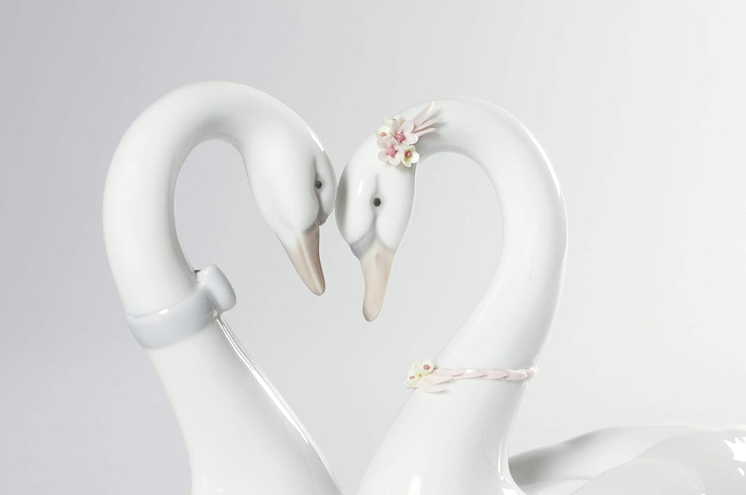 LLADRÓ Figur Schwanenpaar. Schwan. Porzellan.
