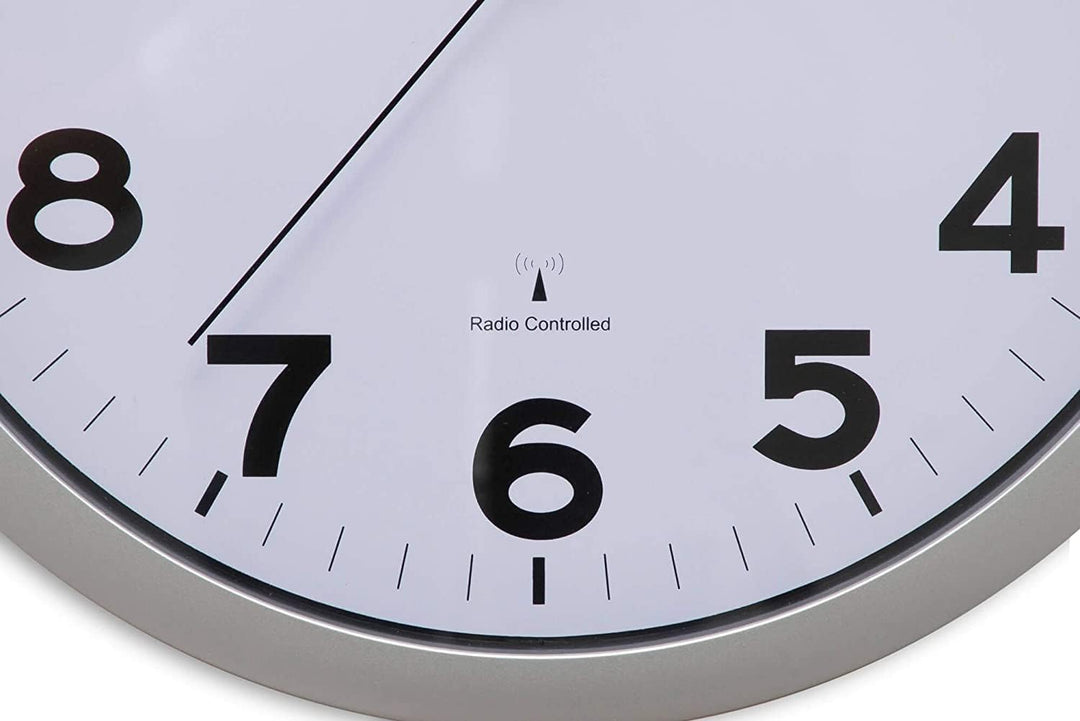 Maul Wanduhr MAULstep Ø 40 cm | Funkuhr mit automatischer Zeiteinstellung | ideal für Wohnzimmer, Sc