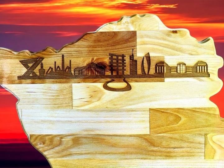 Saarlandbrett aus Holz, Juniorbrett mit der Skyline des Saarlandes, Geschenkidee aus dem Saarland, G