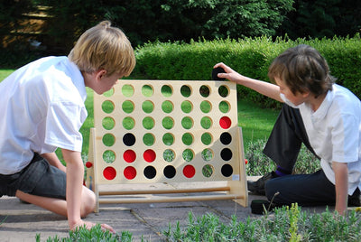 TickiT 74774 Vier-Gewinnt-Spiel aus Holz (evtl. nicht in deutscher Sprache)