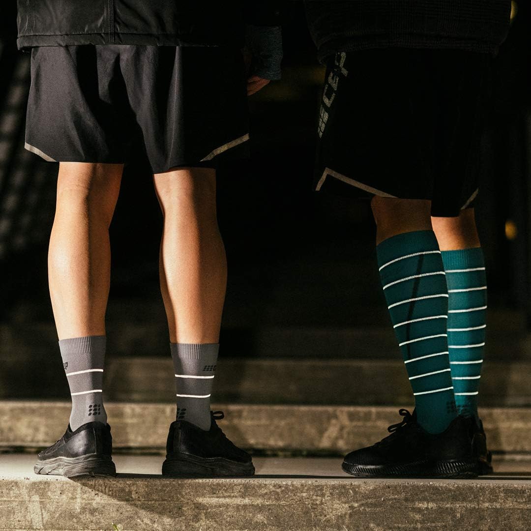 CEP – MID CUT REFLECTIVE + NEON für Damen | Laufsocken mit Kompression für mehr Leistung S REFLECTIV