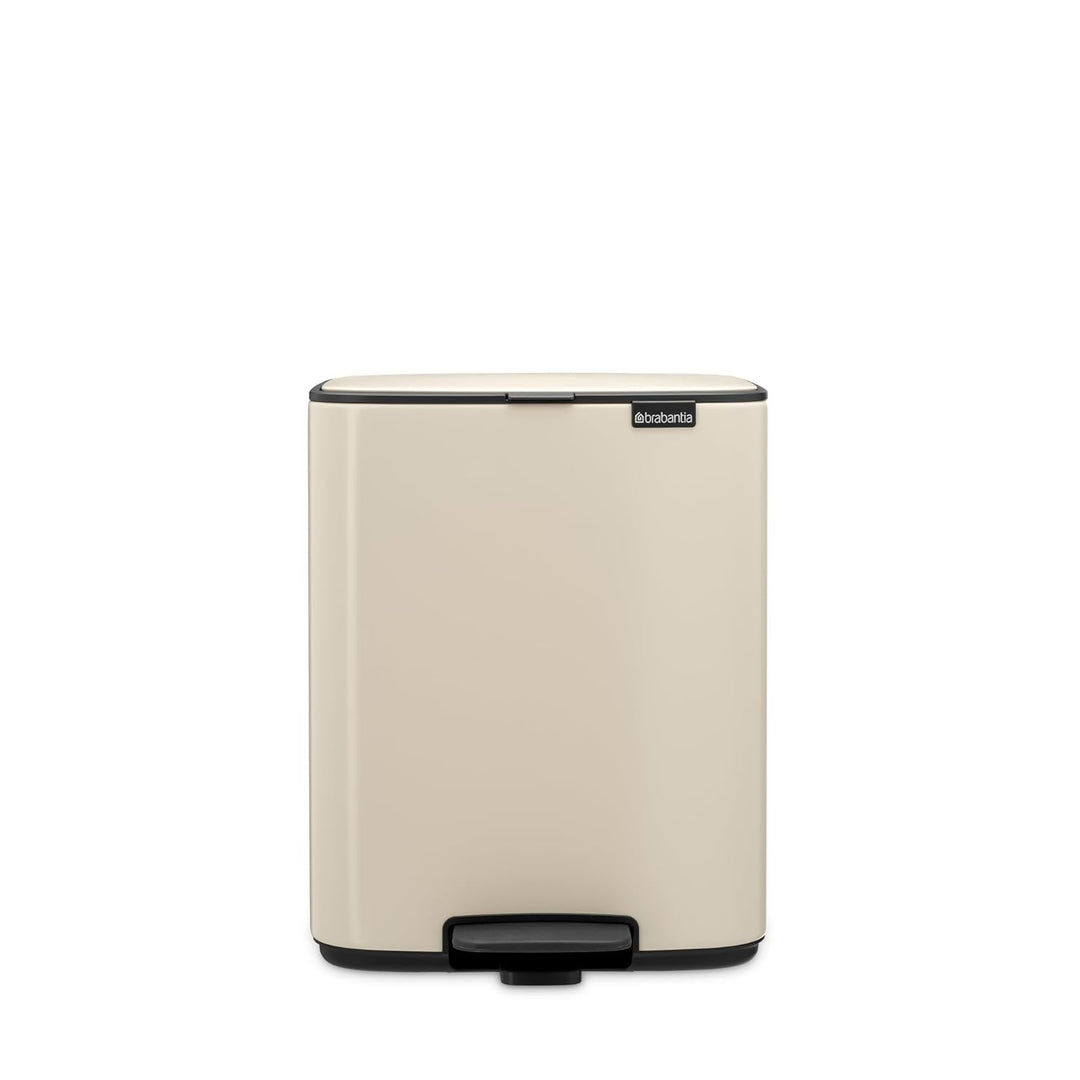 Brabantia Bo Treteimer 12 L (beige), platzsparender Mini Mülleimer mit Soft-Close-Funktion und leich
