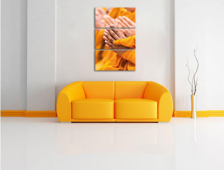 Pixxprint Betende Hände Mönche Tibet als Leinwandbild/Grösse: 3 Teilig (120x80 cm) cm/Wandbild/Kunst