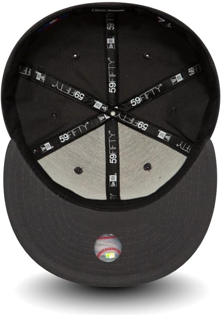 New Era Chicago White Sox MLB Black on Black 59Fifty Cap 7 5/8 NY Yankees - Graphit/White, 7 5/8 NY