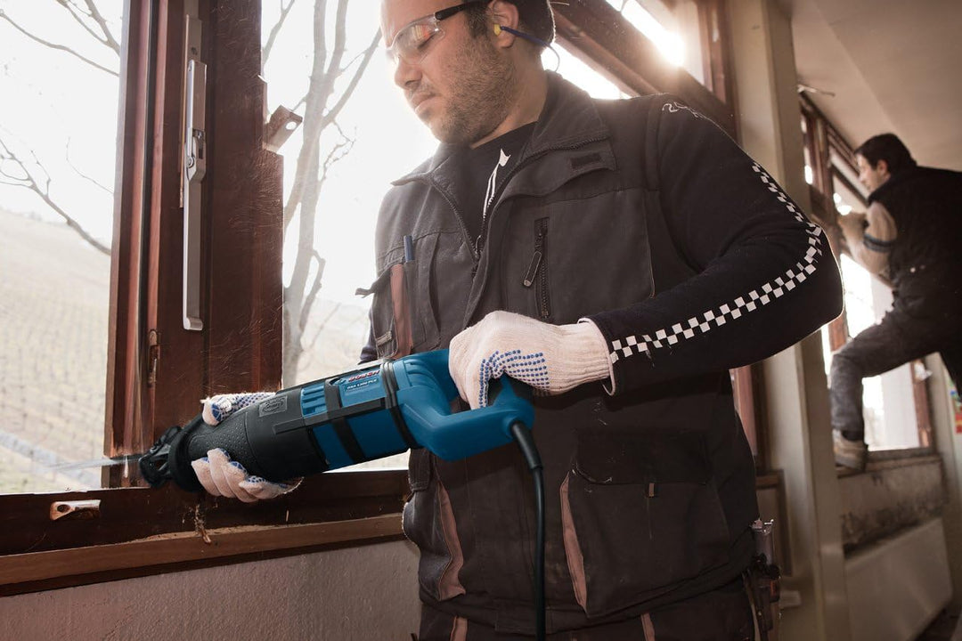 Bosch Professional Säbelsäge GSA 1300 PCE (Leistung 1.300 Watt, max. Schnitttiefe: 230 mm, mit SDS u