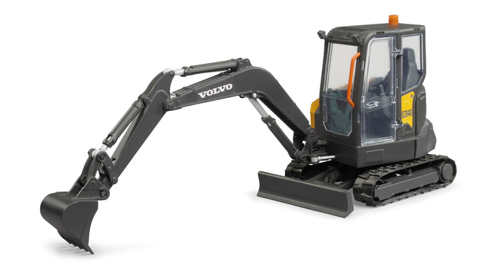 bruder 02465 - Volvo Kompaktbagger ECR40-1:16 Baufahrzeug, Baustelle, Löffelbagger, Arbeiter, Baumas